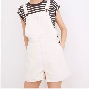 Madewell Denim Corsica Short Overalls in Vintage Canvas Wash
